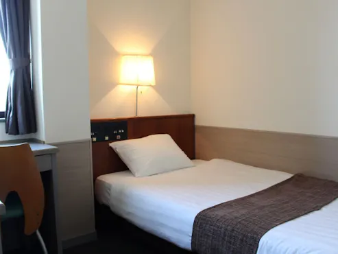 【เตียงเซมิ-ดับเบิล】อาคารใหม่/มีอ่างอาบน้ำ