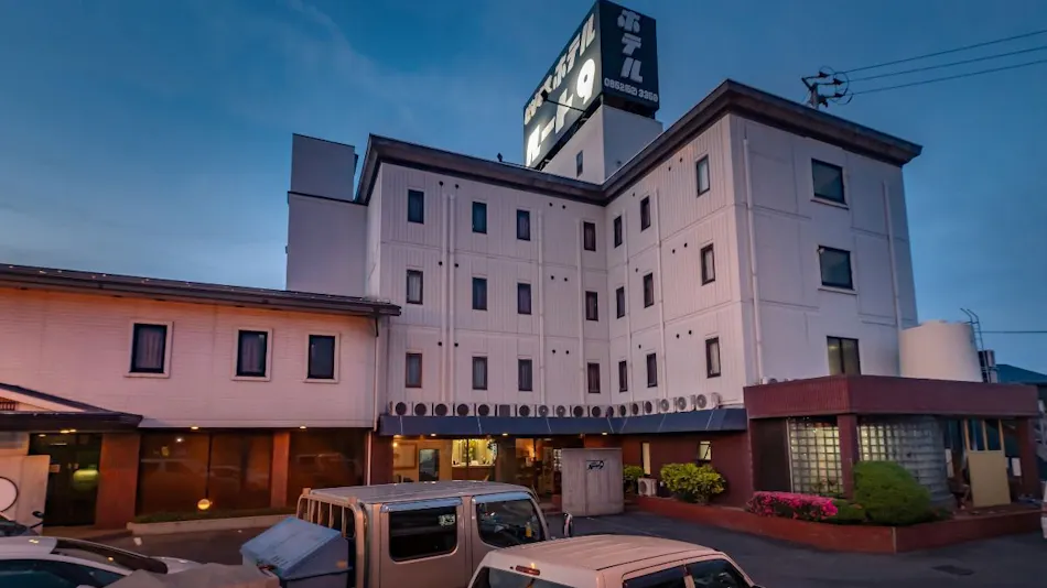 Business Hotel Route 9