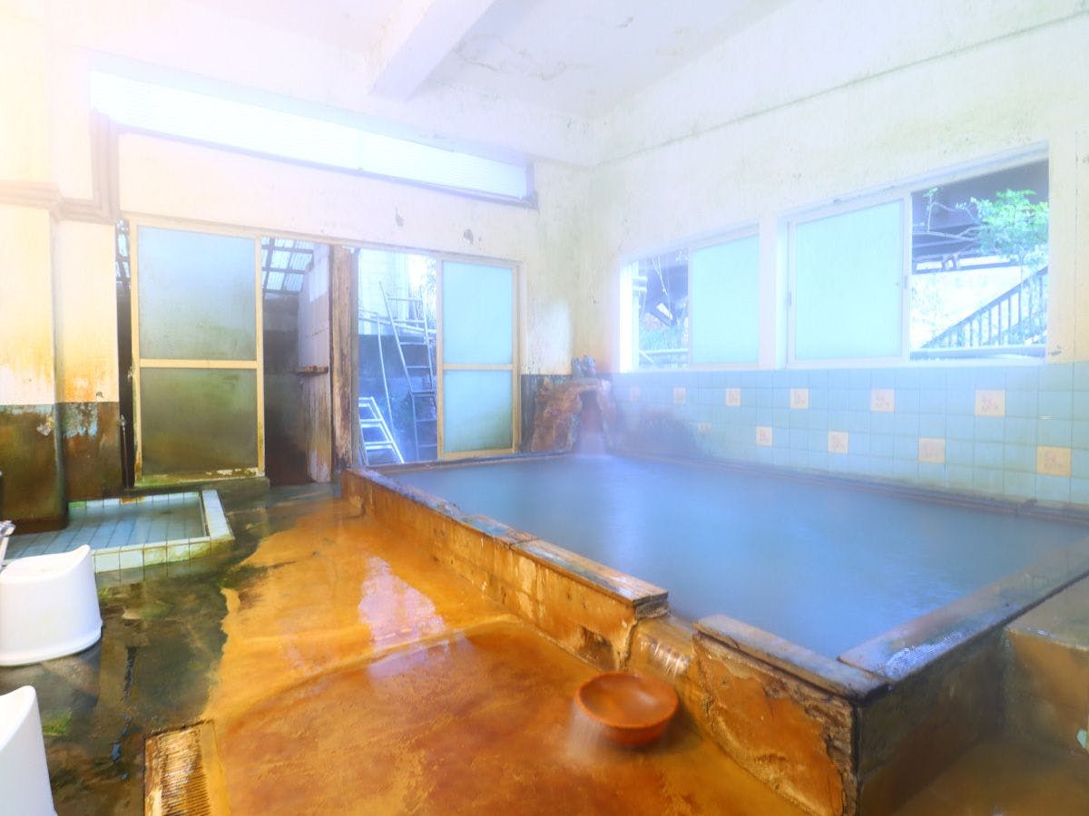 ห้องอาบน้ำหญิง ชั้น 2