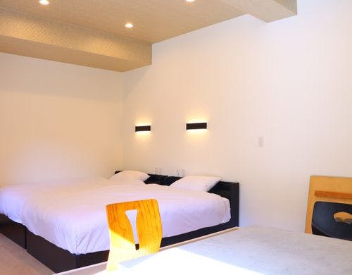 ツインベッドの和洋室