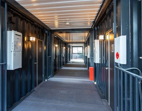 部屋外観（2階通路）