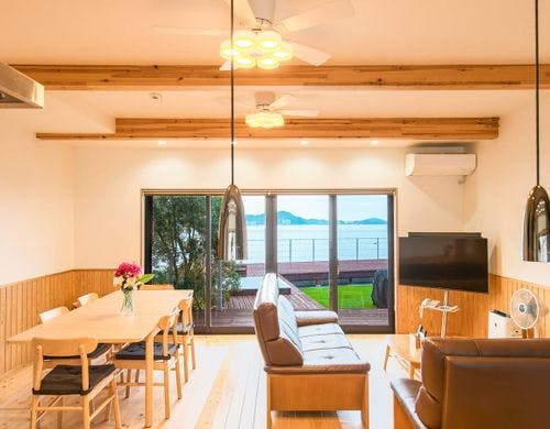 リビングダイニング