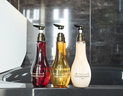 風呂備品：シャンプー類