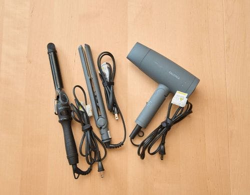 部屋備品：ドライヤー・アイロン