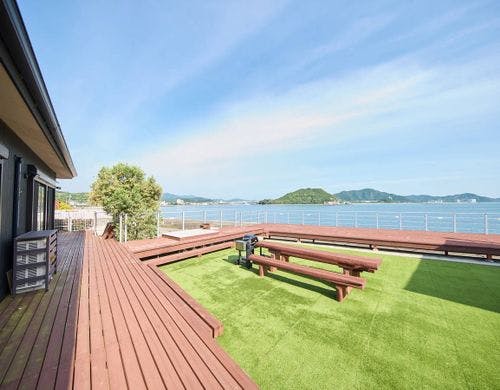 海風が心地いいテラス