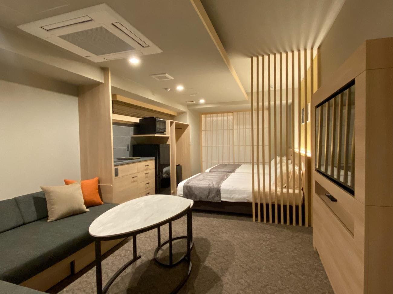Premium Apart MONday Kyoto Gojo