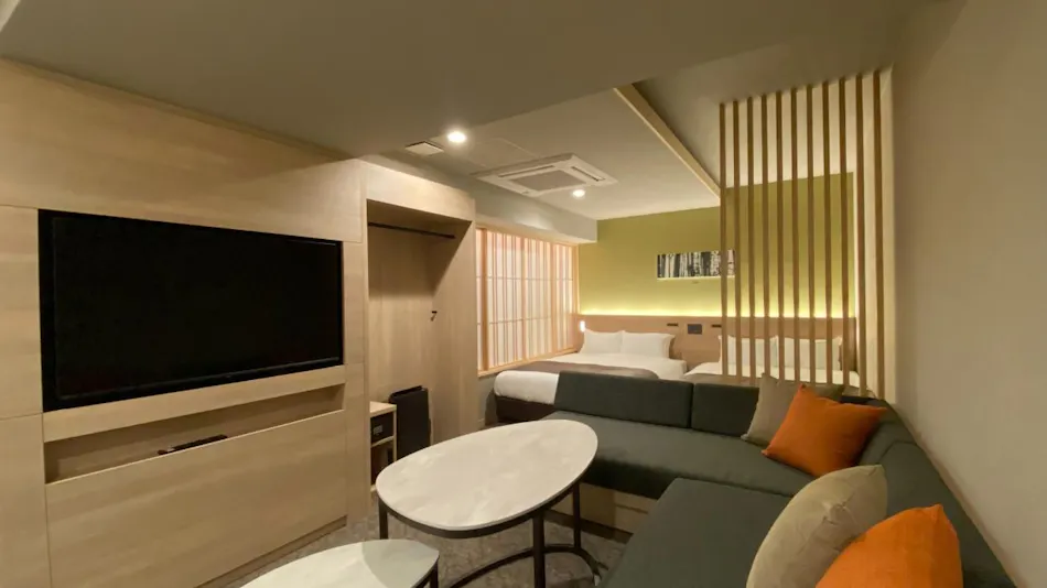 Premium Apart MONday Kyoto Gojo