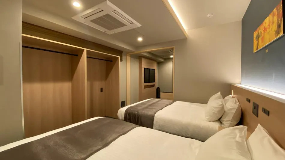 Premium Apart MONday Kyoto Gojo