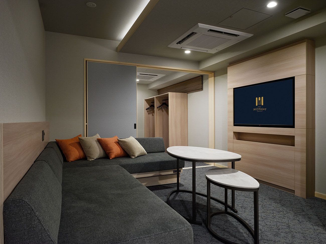 Premium Apart MONday Kyoto Gojo
