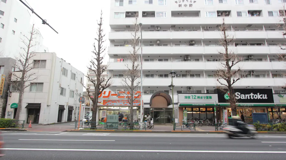 LUANA Hotel in Nishiki