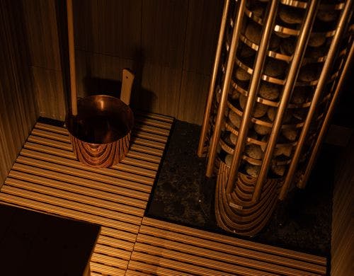 サウナストーブ。ロウリュウも楽しめます。