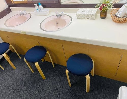 温泉の洗面洗い１