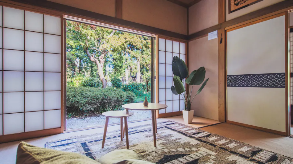 AKIYATO Active Art Hotel