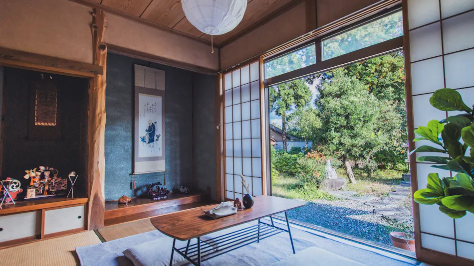 AKIYATO Active Art Hotel