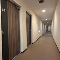 *【ทางเดินห้องพัก】