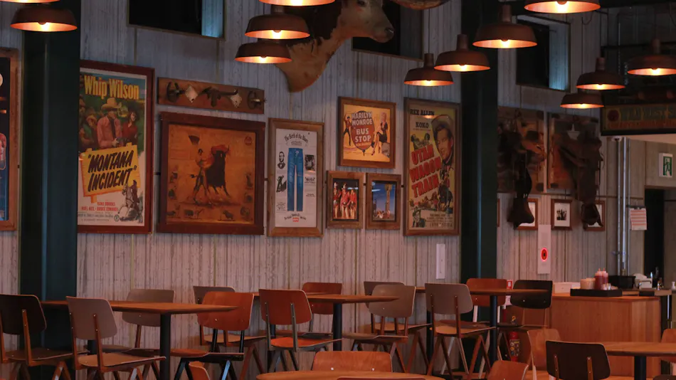 HOTEL PARADISO