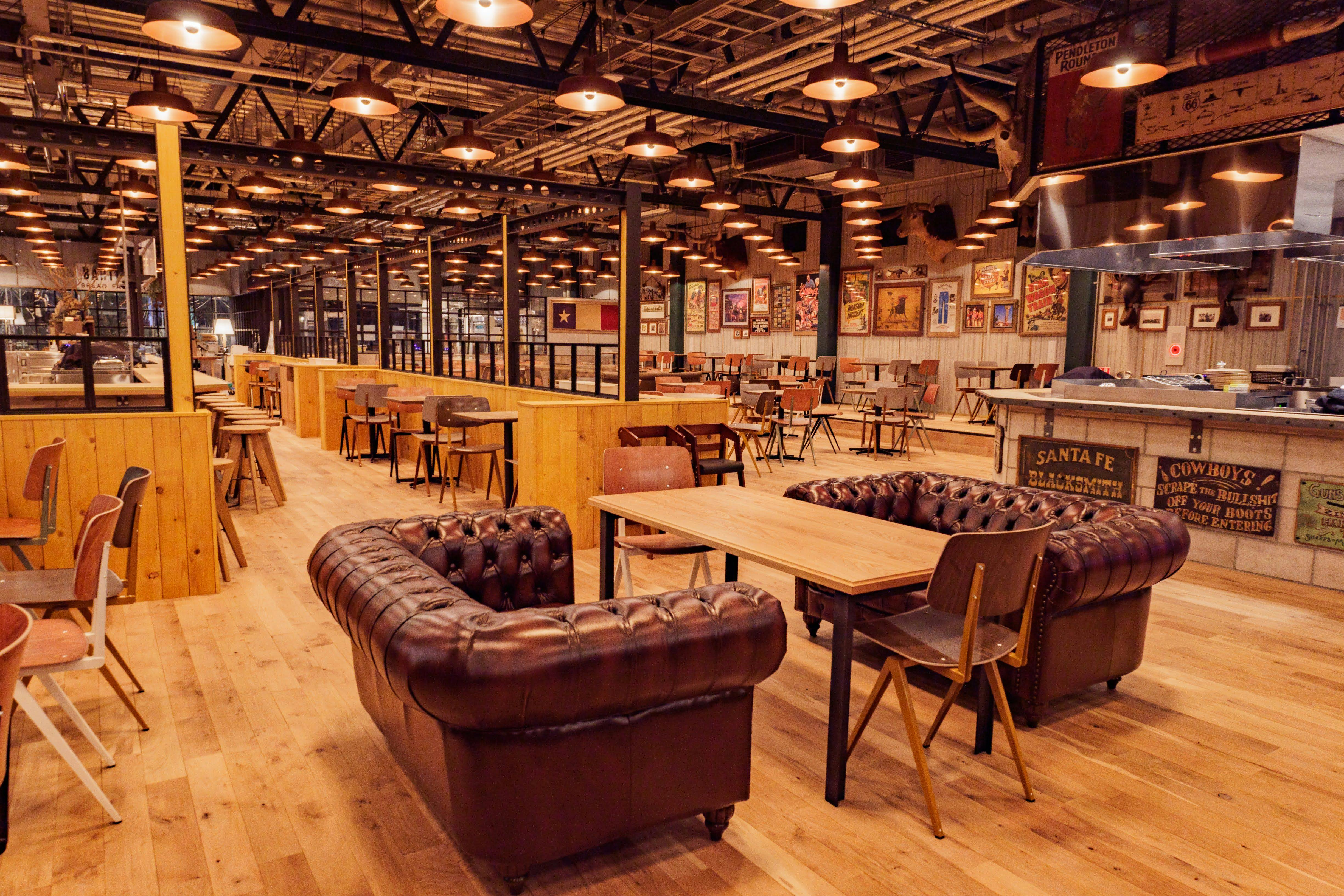 พื้นที่ฟู้ดคอร์ท