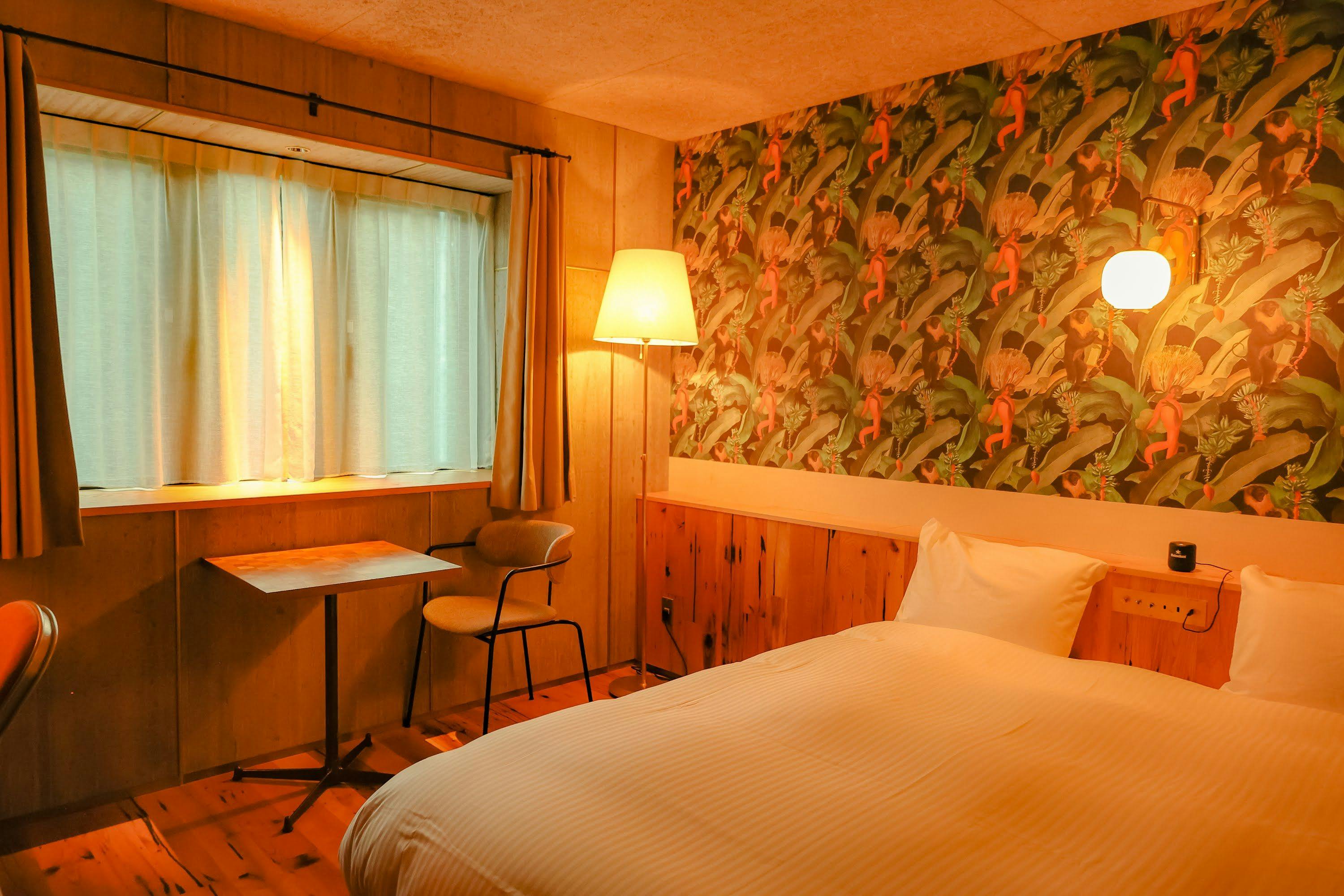 STANDARD (เตียงควีนไซส์ x 1)