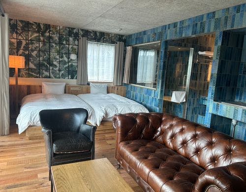 PREMIUM（セミダブルベッド×2台）