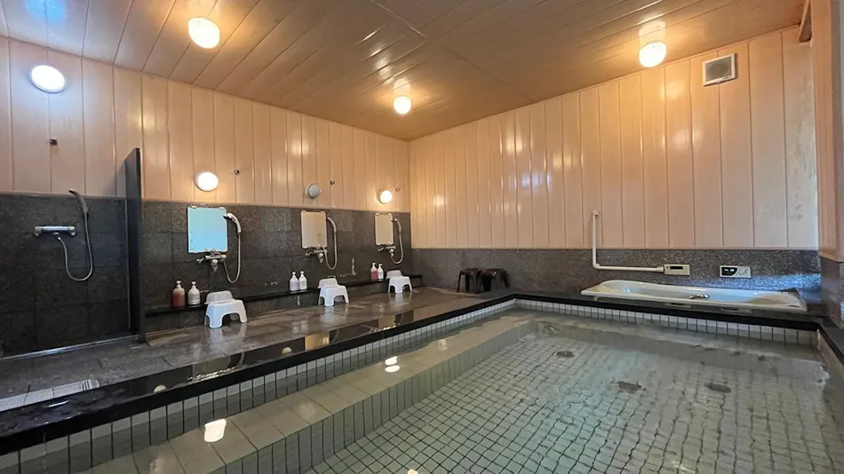 Lakeside Accommodation Overlooking Mikawa Lake - Mikawaji