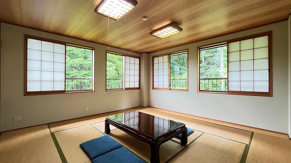 Lakeside Accommodation Overlooking Mikawa Lake - Mikawaji