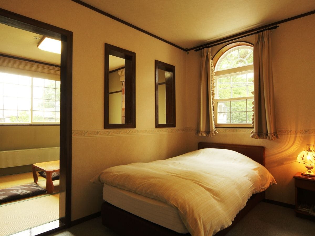 Kusatsu Onsen Pension Raisin