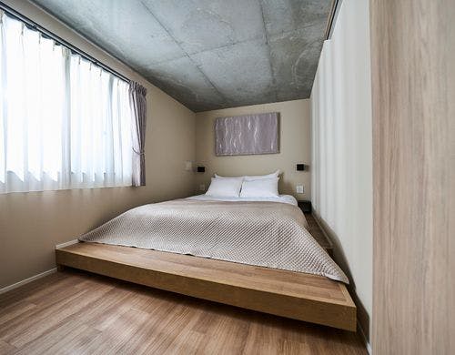 【寝室1】クイーンサイズ