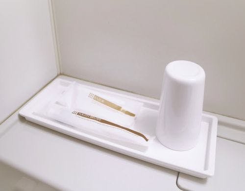 歯ブラシ・コップ・シェーバー