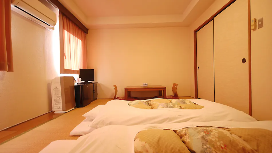 Purple Hotel Futsukaichi