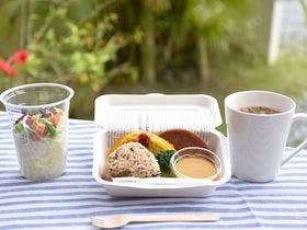 美ら海ビレッジ　琉球古民家　本部港