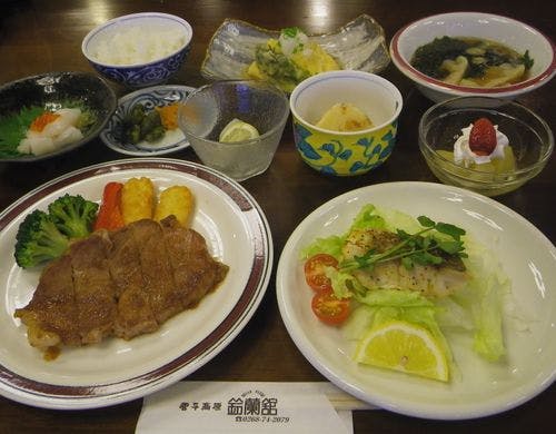 *【夕食全体例】