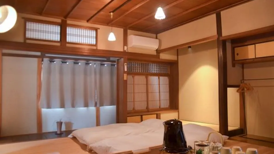 Sasayama Castle Town Guesthouse inosica