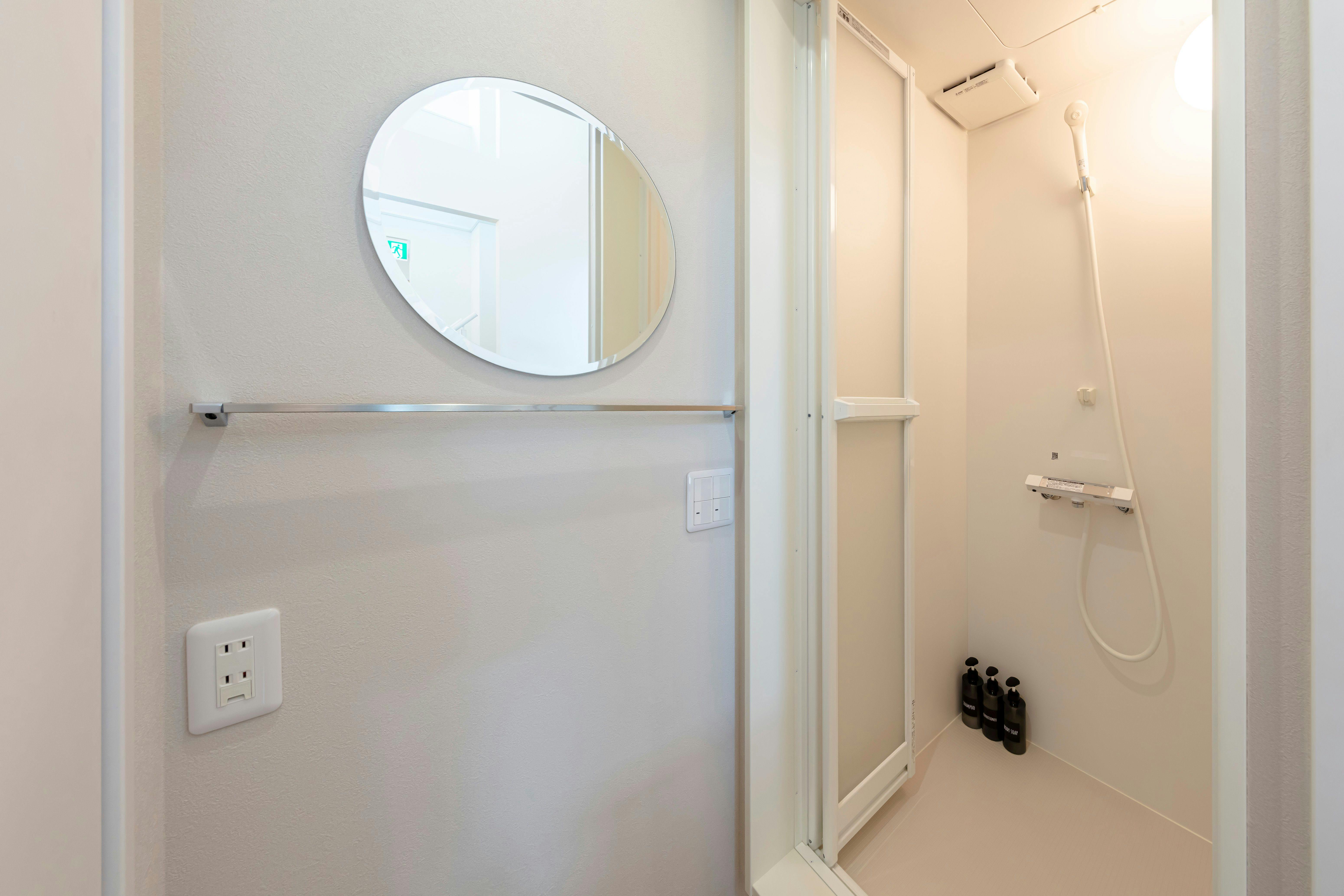 ห้องอาบน้ำฝักบัวชั้น 2