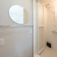 ห้องอาบน้ำฝักบัวชั้น 2