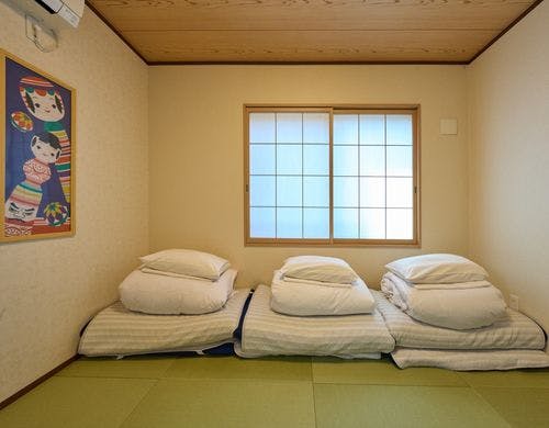 2階：和室（布団3組）
