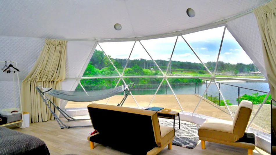 Glamping Area: Water, Wind, and Moon