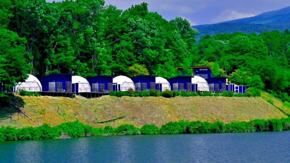 Glamping Area: Water, Wind, and Moon