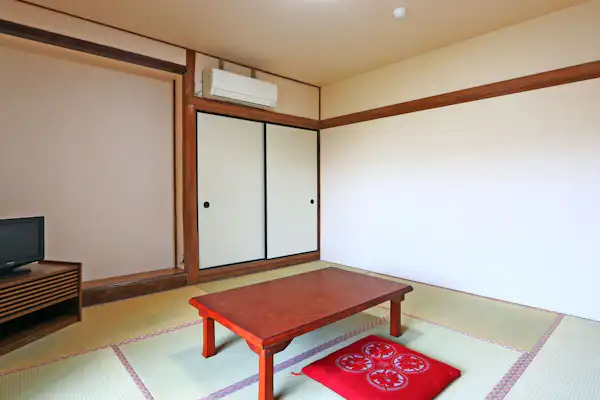 Kamar 8 tatami, kamar bergaya Jepang sederhana*