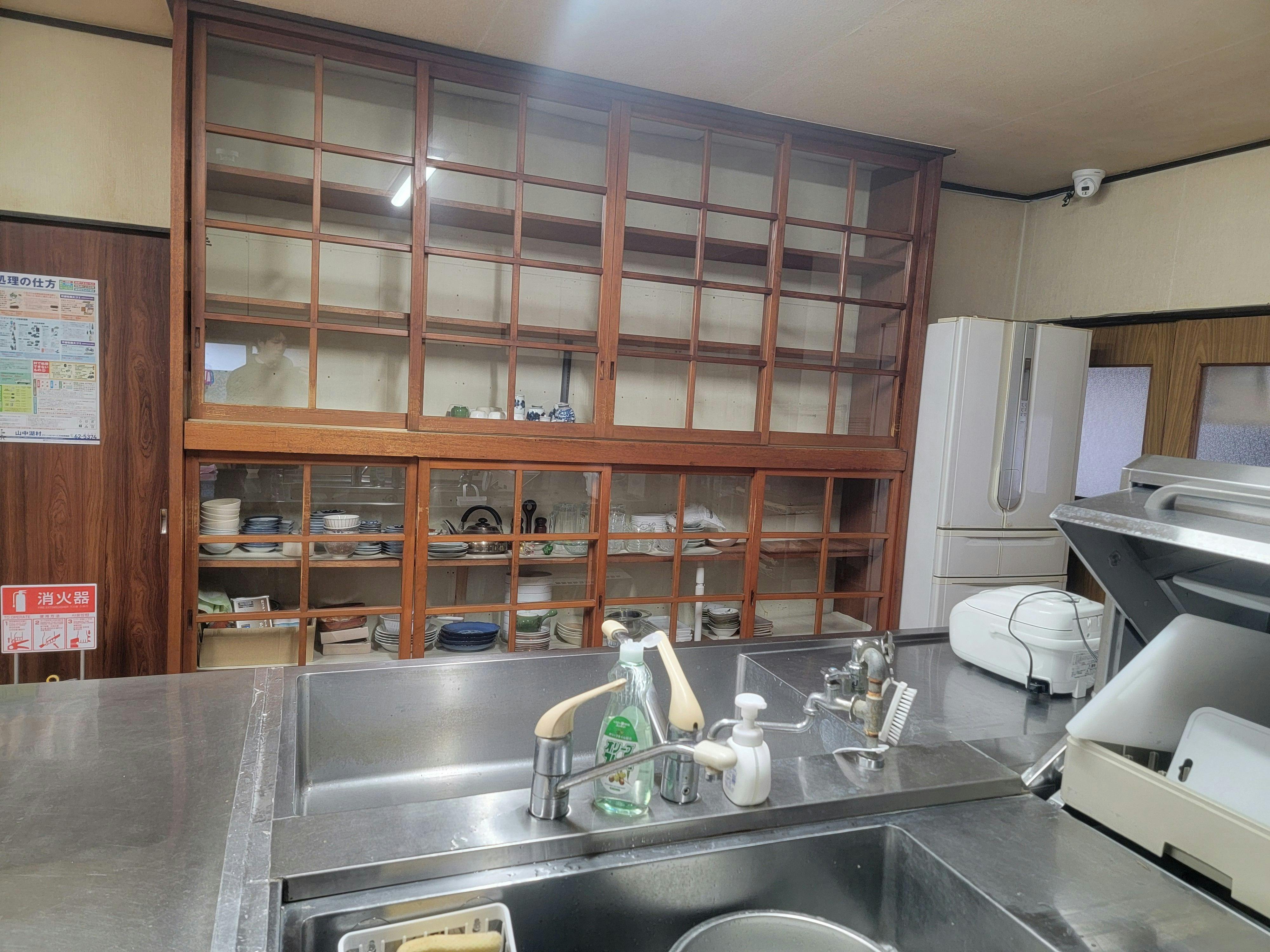 ครัวให้เช่า มีค่าบริการเพิ่มเติม และมีการจำกัดเวลาใช้งาน