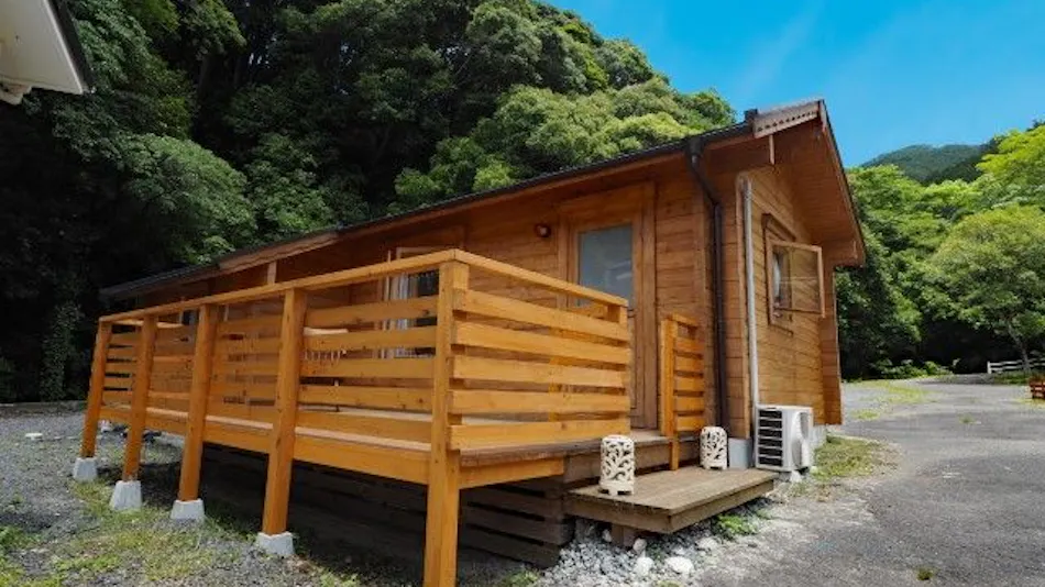 DOG PALACE Camp Village
