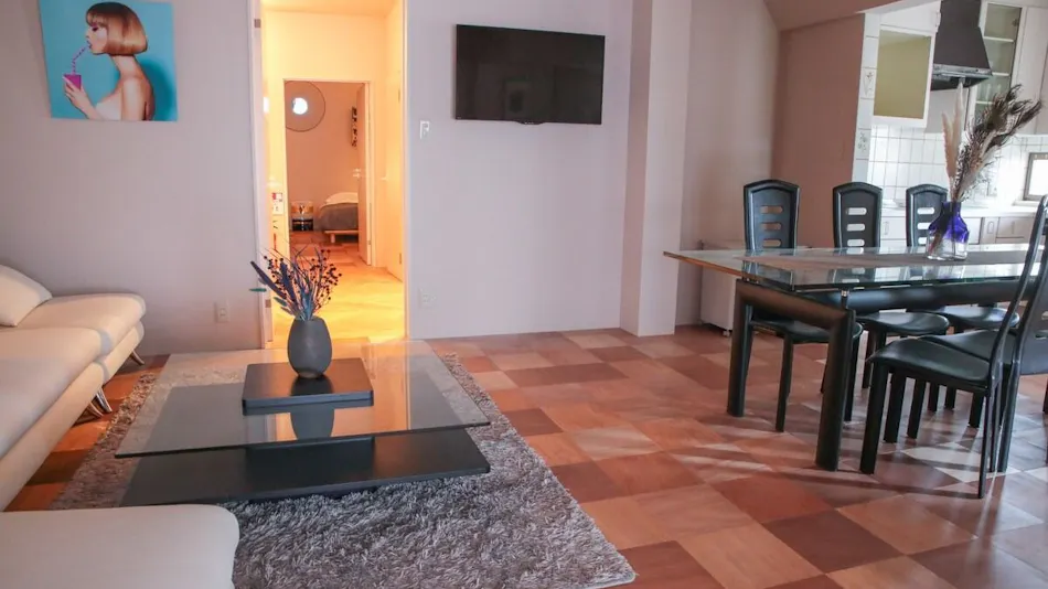 d3 HOTEL+