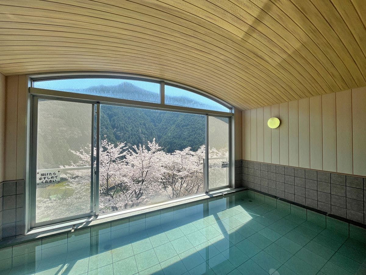 Hanazono BASE Green Park