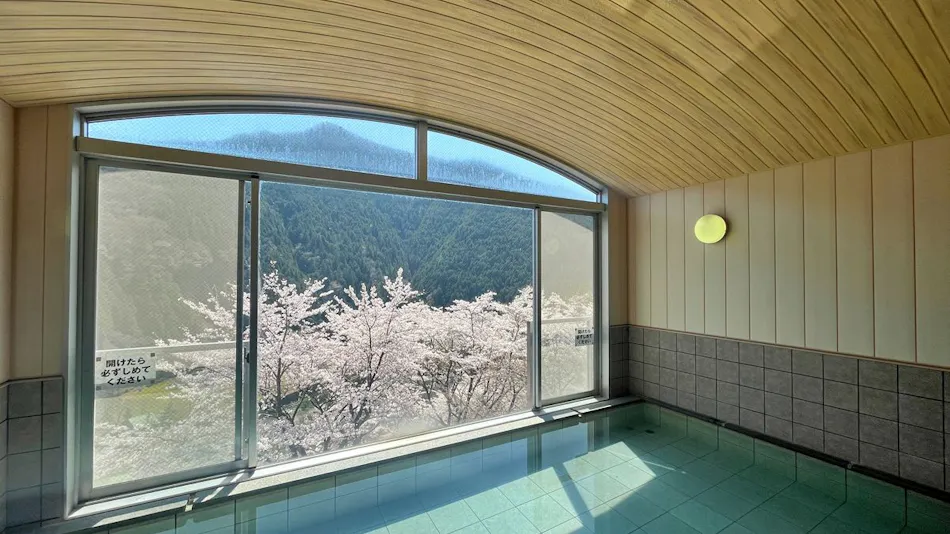 Hanazono BASE Green Park
