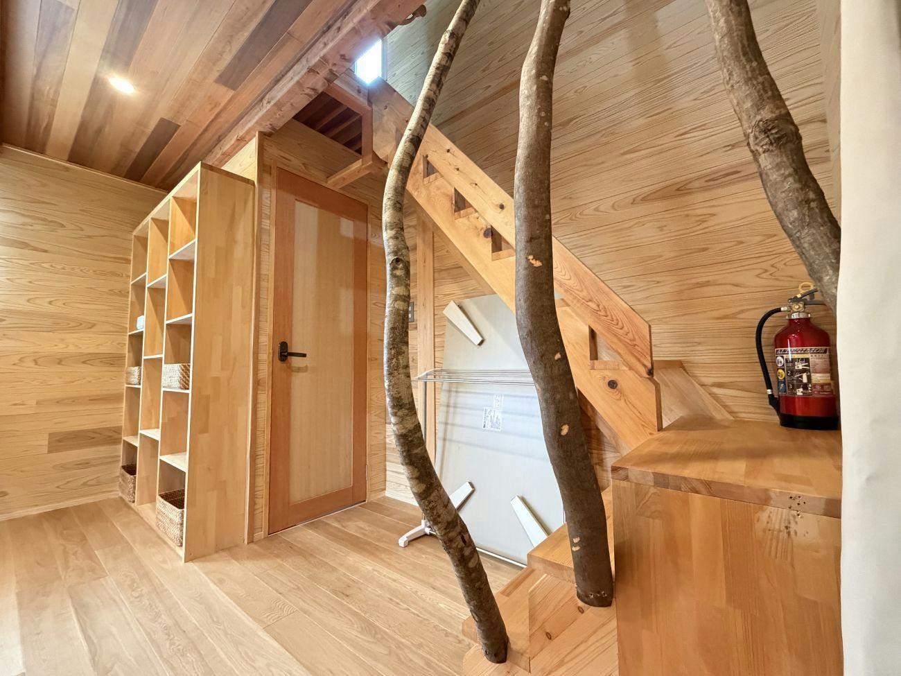 Iiyama FOREST BASE 292 Treehouse Komori