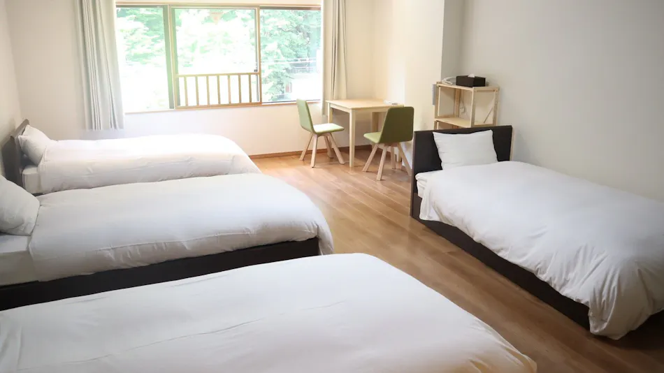 Accommodation with No Meals Included: Yurakuza
