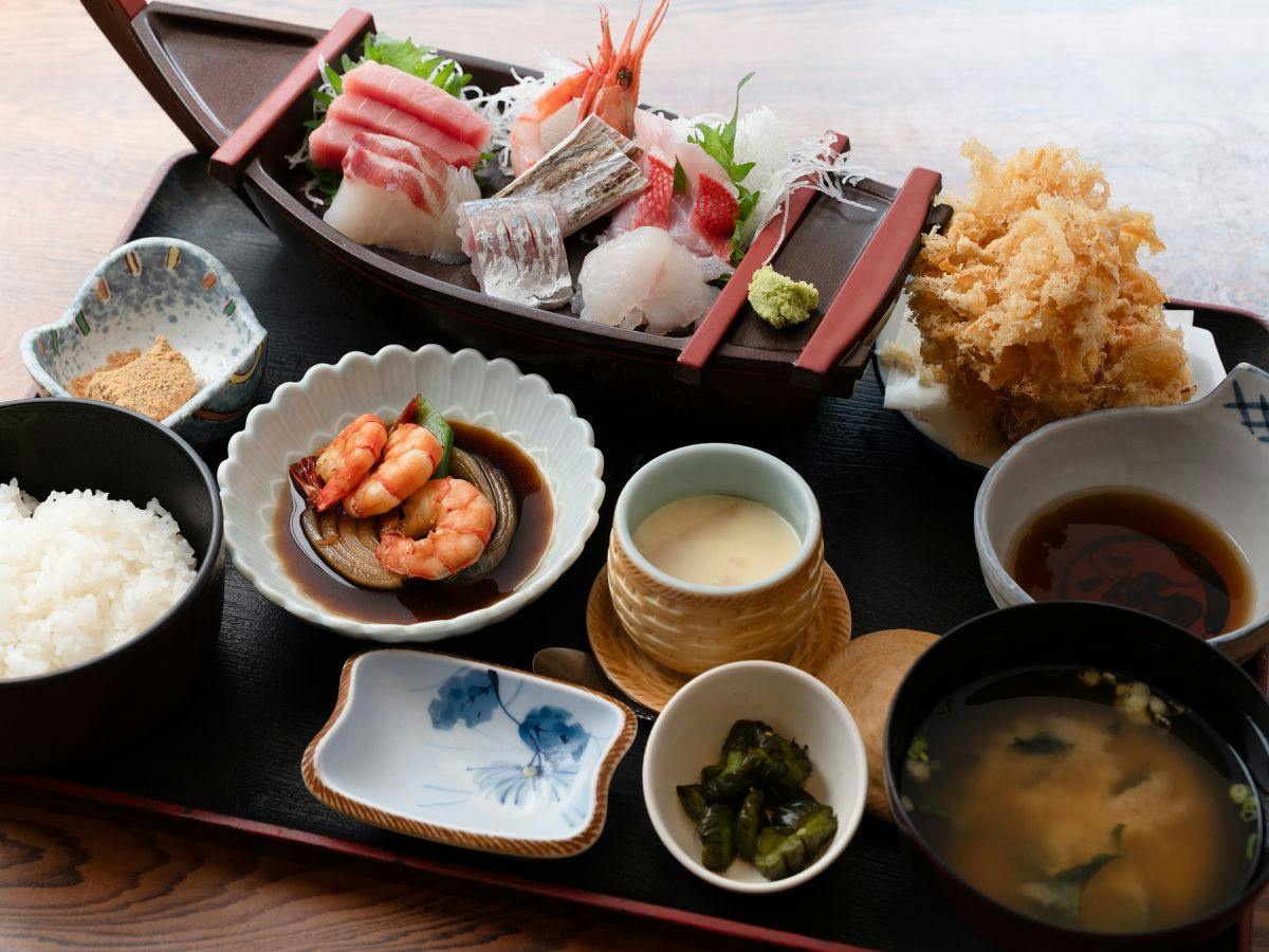 Accommodation with Ocean Views and Onsen #Setsuko Ishida
