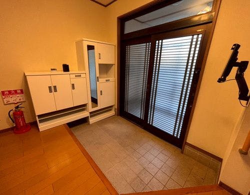 落ち着いた玄関ホール