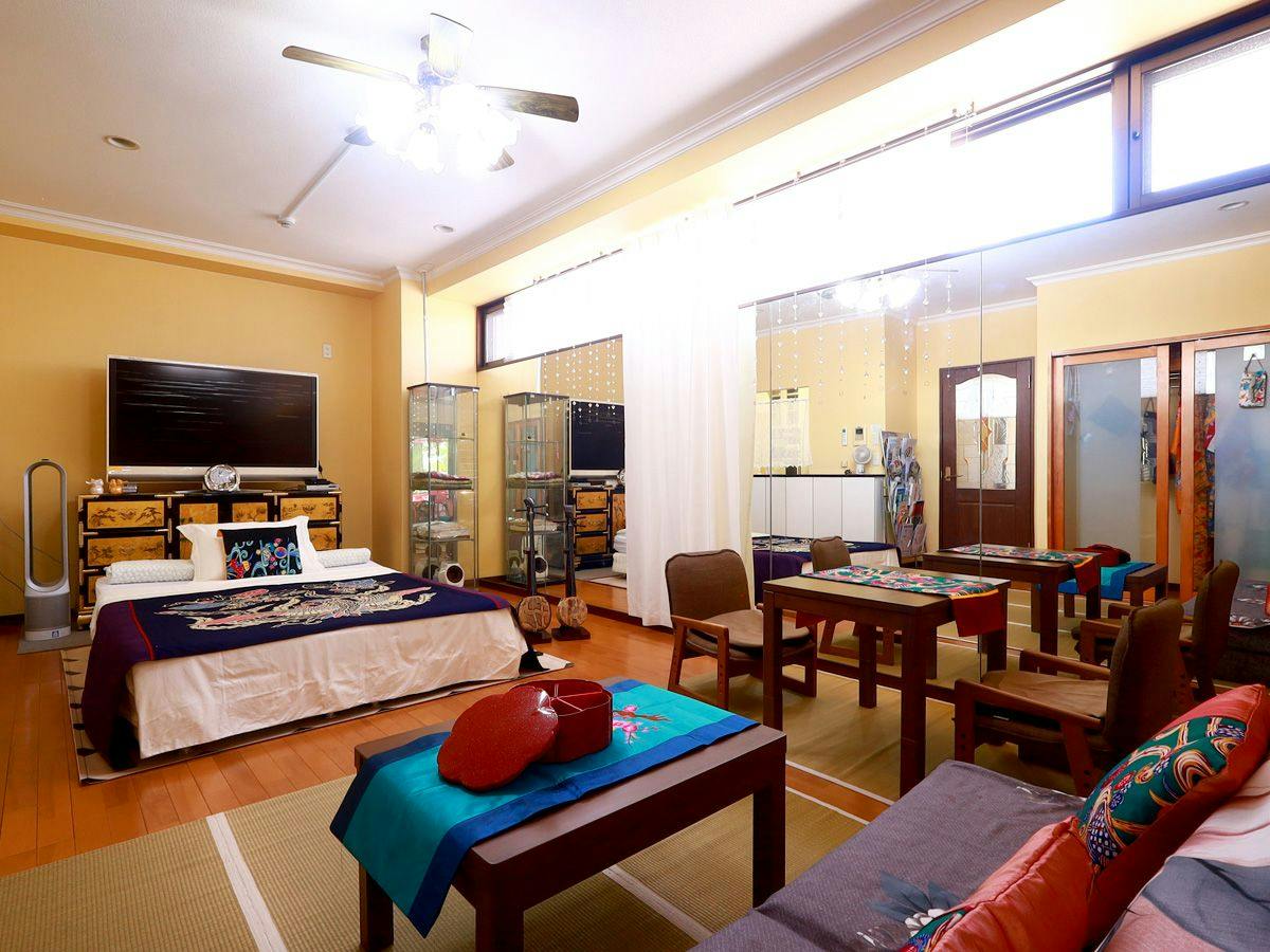 Bibi Palace – A Ryukyu-Modern Hideaway Where You Can Experience Okinawan Traditional Culture –