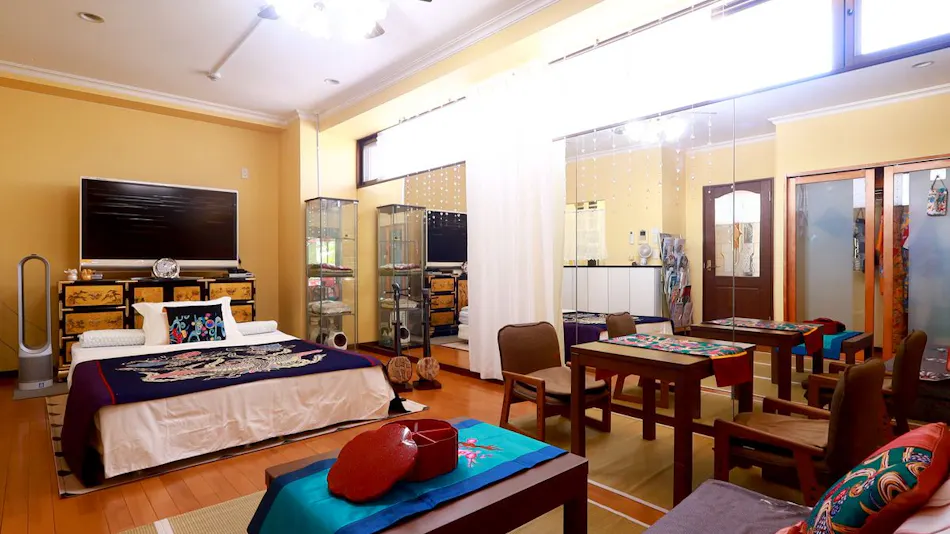 Bibi Palace – A Ryukyu-Modern Hideaway Where You Can Experience Okinawan Traditional Culture –