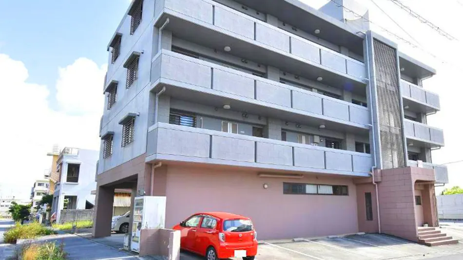 Bibi Palace – A Ryukyu-Modern Hideaway Where You Can Experience Okinawan Traditional Culture –
